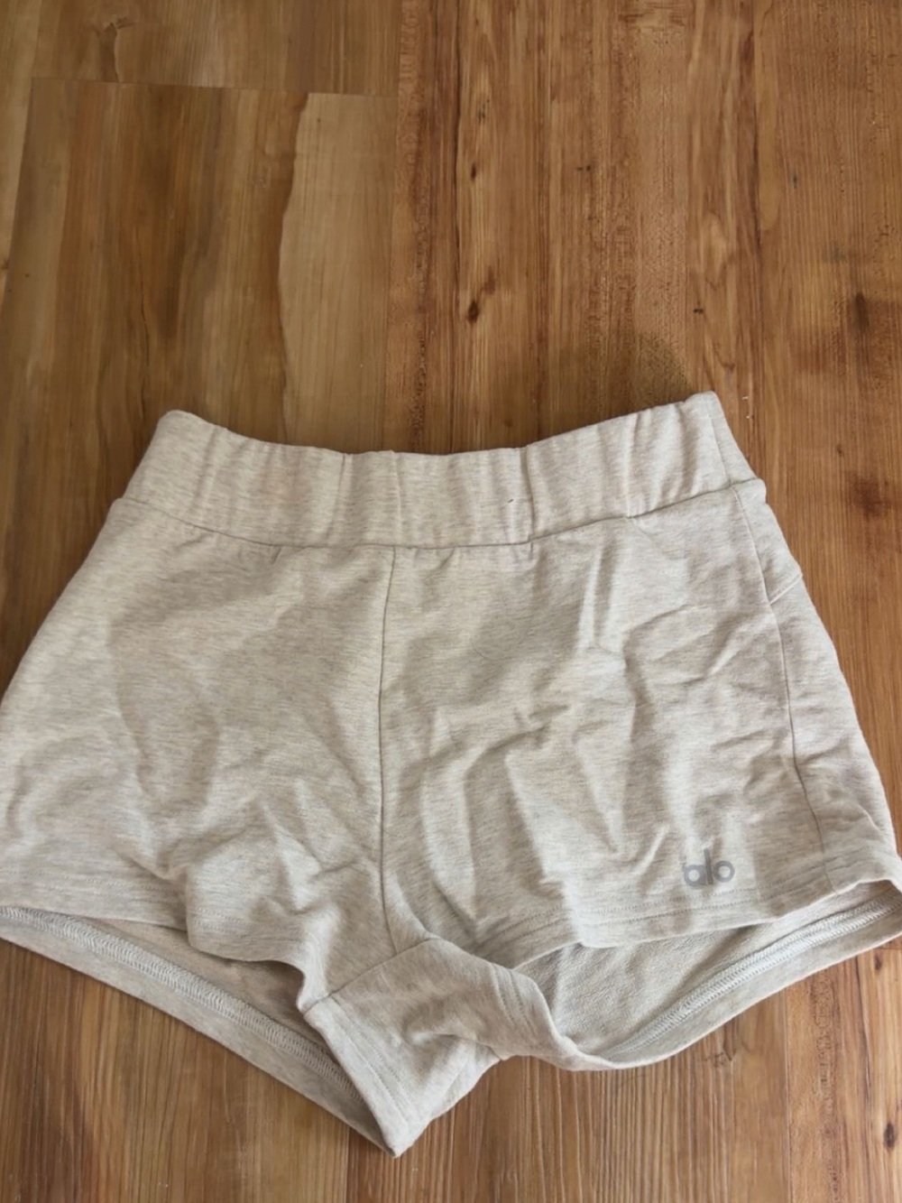 ALO Yoga Light Gray Athletic Lounge Shorts